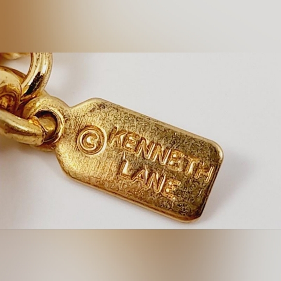 Kenneth J. Lane Four Strand Faux Pearls Gold Tone Çhain Signed VTG Necklace - Picture 10 of 10